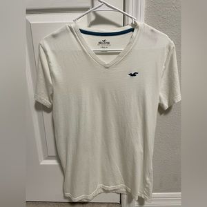 White and light blue Hollister tee